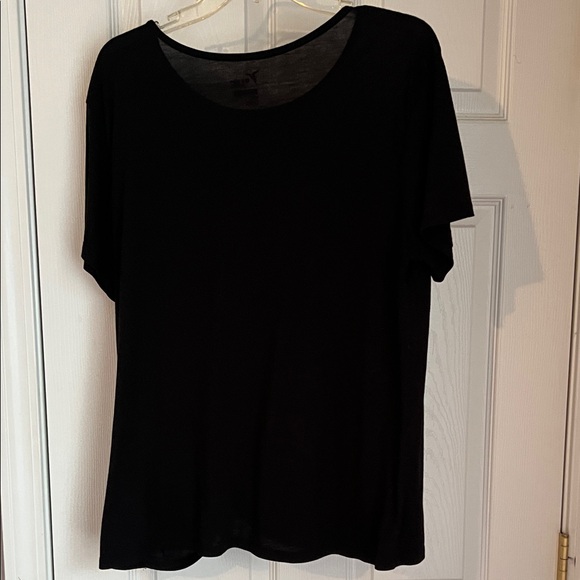 Old Navy Black Short Sleeve Tee - Picture 3 of 5